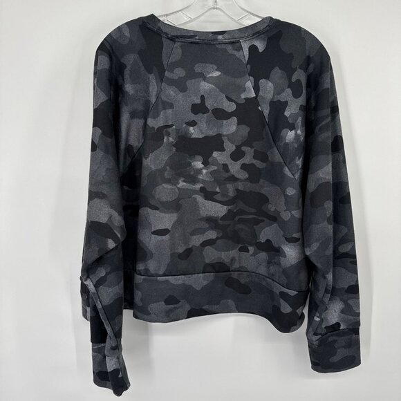 Nike Dri-Fit womens size XL Camo Print Long Sleeve Sweatshirt crop shirt gray - Picture 9 of 11